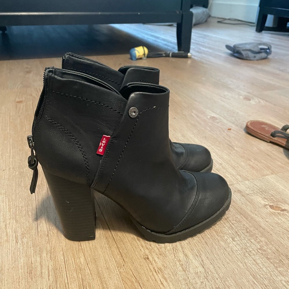 Levis ankle boots